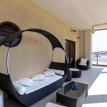 By Tony Hotel