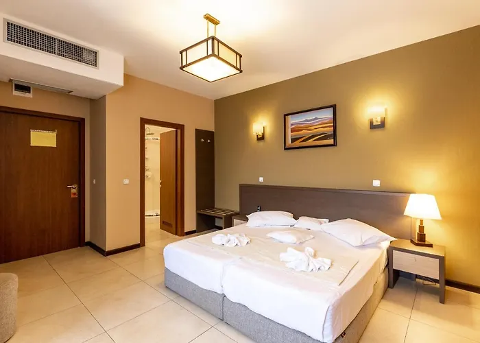 מלון By Tony מאמאיה